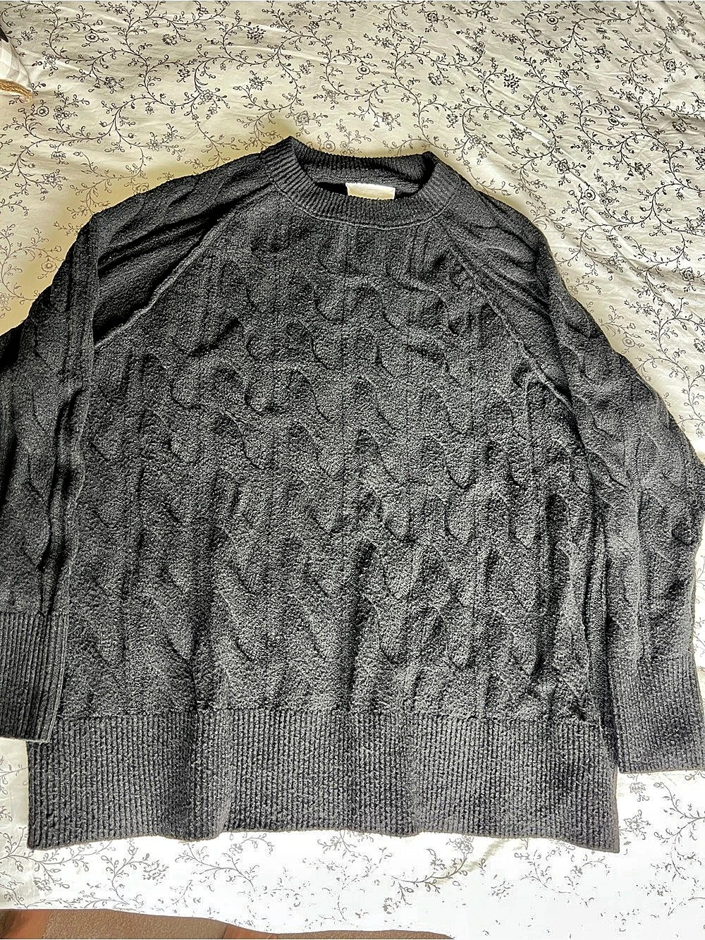 aerie Textured Crewneck Sweater in Gray Size Medium Like New